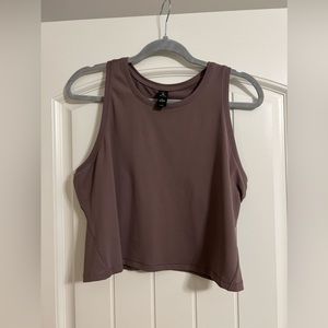 Yogalicious tank crop top, size XL, new without tags
